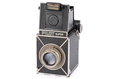 Lot 158 - A KW Pilot Super Reflex Camera
