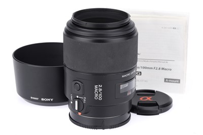 Lot 222 - A Sony f/2.8 100mm Macro Lens