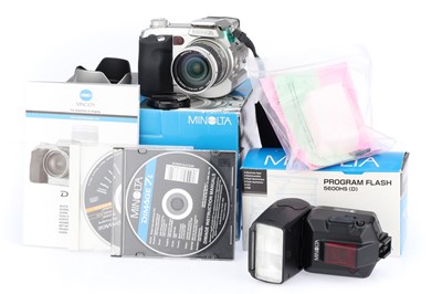 Lot 122 - A Minolta Dimage 7i Digital Bridge Camera