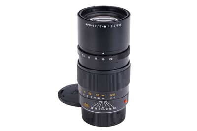 Lot 103 - A Leitz APO-Telyt-M f/3.4 135mm Lens