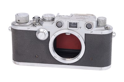 Lot 18 - A Leica IIIc 'Luftwaffen-Eigentum' Rangefinder Body