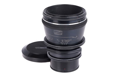 Lot 255 - A Zoomar-Muenchen Macro-Kilar f/2.8 90mm Lens