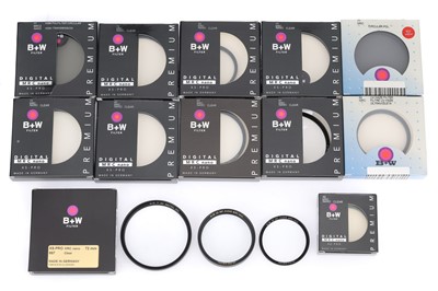 Lot 322 - A Group of B&W Digital Camera Filters