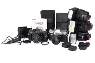 Lot 97 - A Group of Cameras and Flashes