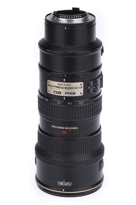 Lot 193 - A Nikon AF-S VR-Nikkor f/2.8G 70-200mm Lens