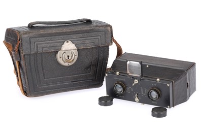Lot 102 - A Verascope Veragraphe Stereo Film Camera