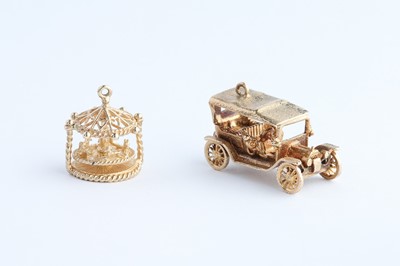 Lot 60 - A 9ct Gold Car Charm