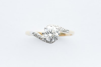 Lot 69 - A 18ct Yellow Gold Diamond Ring