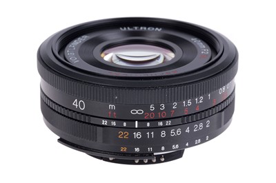 Lot 231 - A Voigtlander Ultron SL Aspherical f/2 40mm Lens