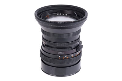 Lot 337 - A Carl Zeiss Distagon T* CF f/4 40mm Lens