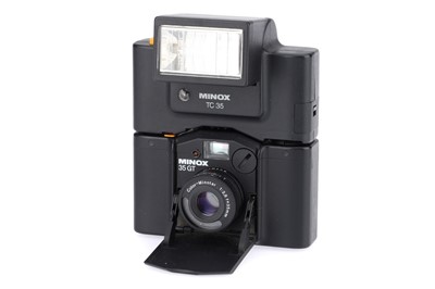 Lot 104 - A Minox 35GT Compatct 35mm Camera and TC35 Flash