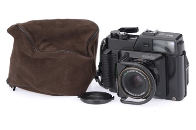 Lot 161 - A Fuji GS645S Wide 60 Professional Medium Format Camera