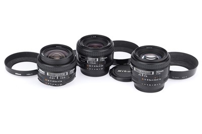 Lot 207 - A Trio of Nikon AF Nikkor Lenses