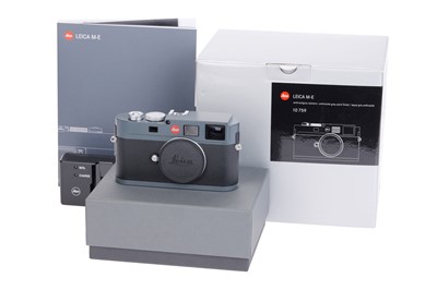 Lot 74 - A Leica M-E Digital Rangefinder Camera Body