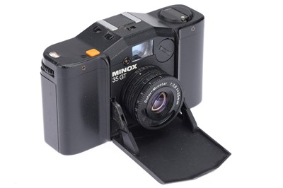 Lot 198 - A Minox 35 GT Compact 35mm Camera