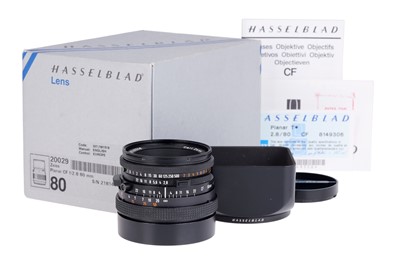Lot 340 - A Carl Zeiss Planar T* CF f/2.8 80mm Lens