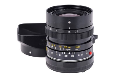 Lot 82 - A Leitz Elmarit-M f/2.8 28mm Lens