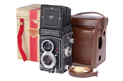 Lot 367 - A Rollei Rolleiflex Vb Medium Format TLR Camera
