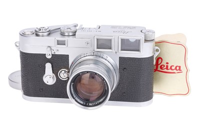 Lot 46 - A Leica M3 DS Rangefinder Camera
