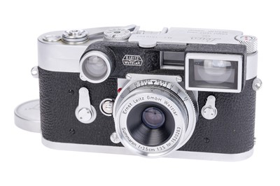 Lot 52 - A Leica M3 SS Rangefinder Camera