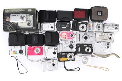 Lot 216 - A Selection of Compact Digital Cameras