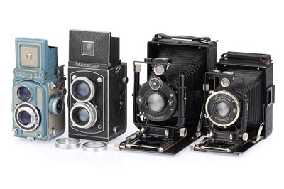 Lot 414 - A Mixed Group of Cameras
