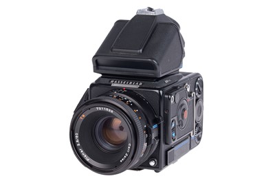 Lot 216 - A Hasselblad 205TCC Medium Format Camera