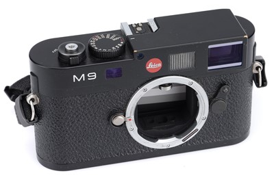 Lot 25 - A Leica M9 Digital Rangefinder Camera Body