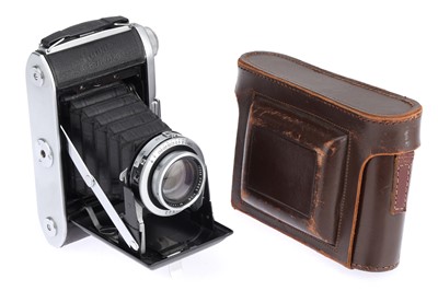Lot 344 - An Ensign Selfix 820 Folding Camera