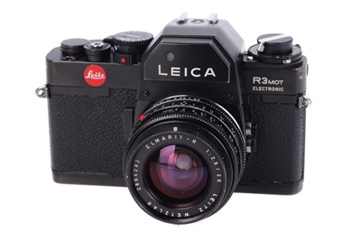 Lot 124 - A Leica R3 MOT Electronic SLR Camera