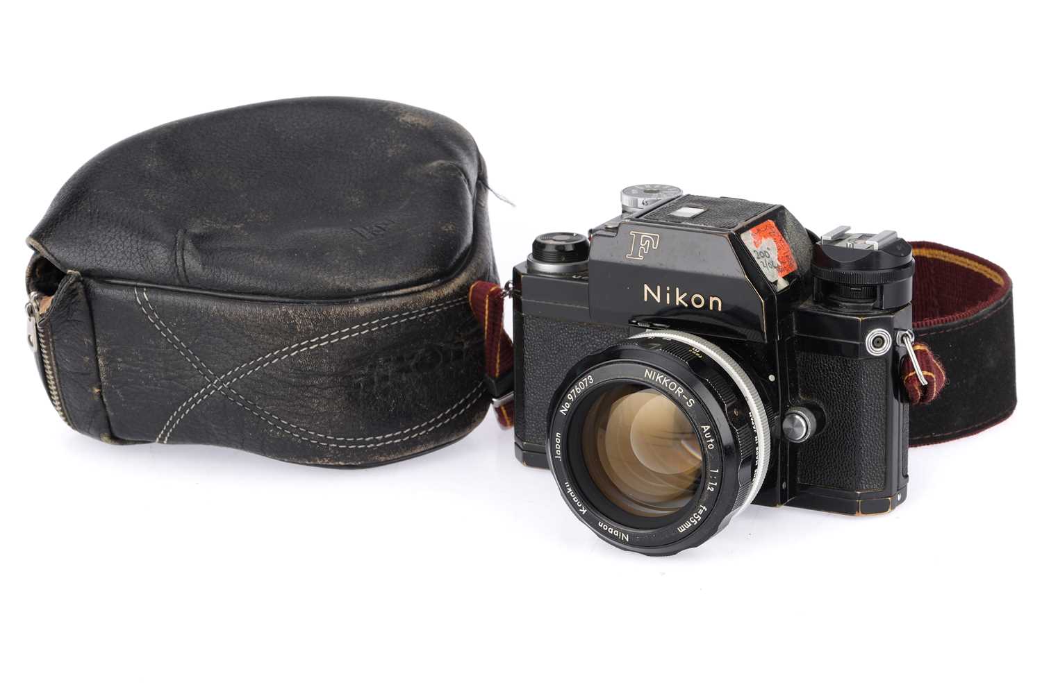 Lot 28 - A Nikon F Photomic 35mm SLR Camera
