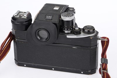 Lot 28 - A Nikon F Photomic 35mm SLR Camera