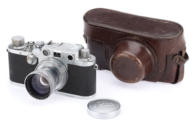 Lot 8 - A Leica IIIc 35mm Rangefinder Camera