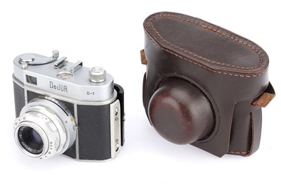 Lot 66 - An Amsco DeJur D-1 35mm Viewfinder Camera