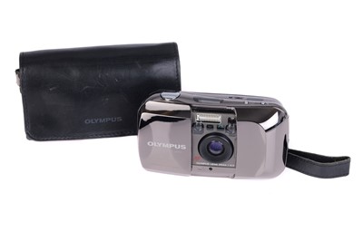 Lot 322 - An Olympus MJU I Limited Compact 35mm Camera