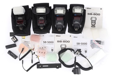 Lot 823 - A Group of Nikon Speedlight Flashes