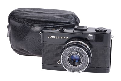 Lot 318 - An Olympus Trip 35 Compact 35mm Camera