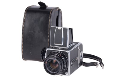 Lot 328 - A Hasselblad 500CM Medium Format Camera