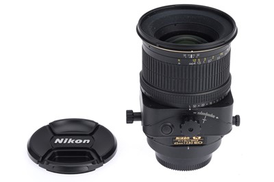 Lot 589 - A Nikon PC-E Micro-Nikkor f/2.8D ED 45mm Tilt-Shift Lens