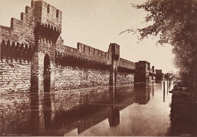 Lot 32 - Édouard Baldus. Les Remparts D'Avignon