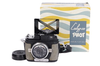 Lot 292 - A Spirotechnique Calypso-Phot Underwater Camera