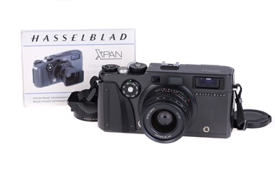 Lot 279 - A Hasselblad X-Pan Panoramic 35mm Rangefinder Camera