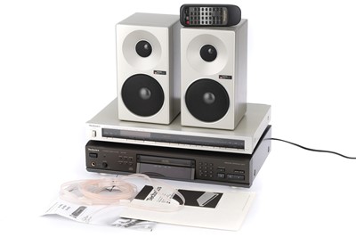 Lot 1015 - A Selection of Technics HiFi Components