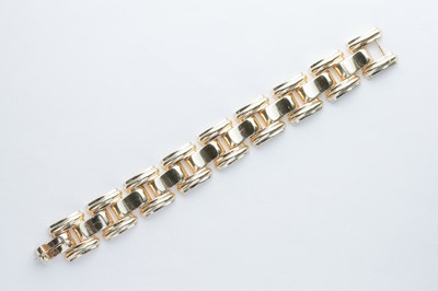 Lot 97 - A Yellow Metal Costume Bracelet