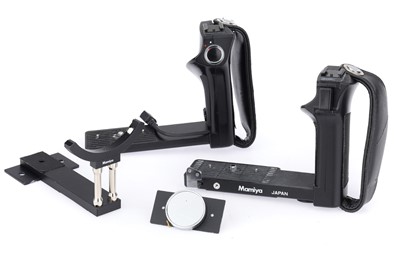 Lot 779 - A Selection of Mamiya Medium Format Accessories