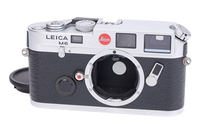 Lot 66 - A Leica M6 Rangefinder Camera Body