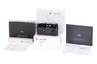 Lot 69 - A Leica M6 TTL 0.72 'Millennium' Rangefinder Camera Body