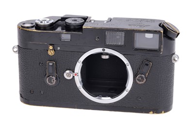 Lot 61 - A Leica M4 Rangefinder Camera Body