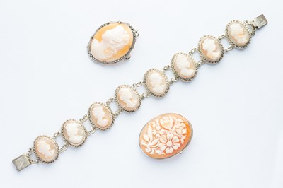 Lot 105 - A Collection of Two Shell Cameo Brooches & Bracelet