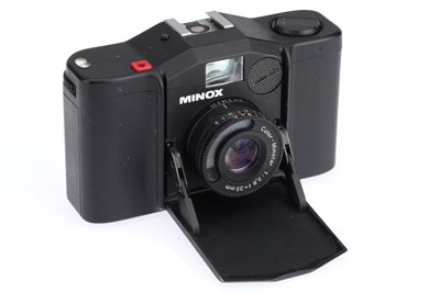 Lot 136 - A Minox 35EL Compact 35mm Camera